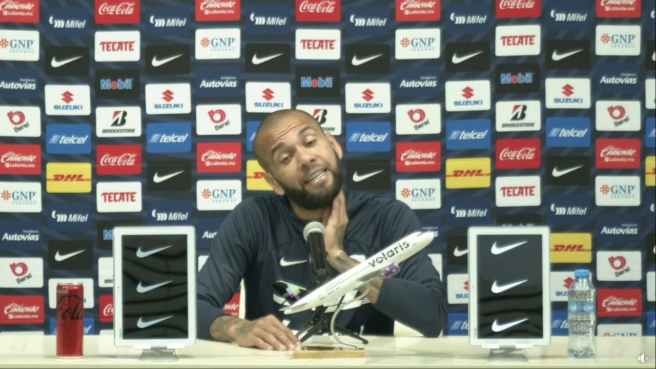 Dani Alves: En México no se la creen, la gente es conformista