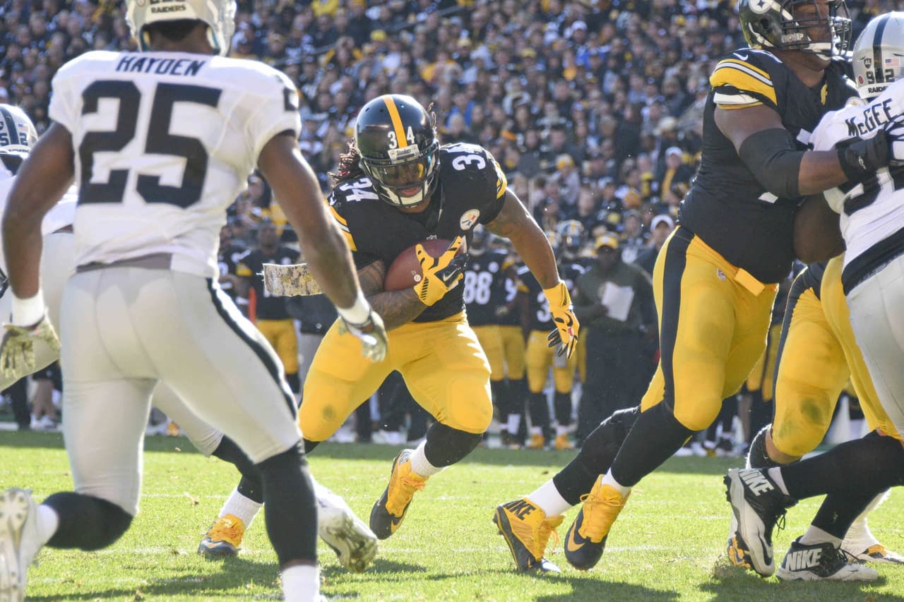 3. DEANGELO WILLIAMS - Cuando Le'Veon Bell se lesionó los Steelers podían confiar en DeAngelo Williams para ser su corredor tituar. Ya lo había demostrado las primeras 2 semanas, ahora lo volvió a hacer. Contra Oakland tuvo 27 acarreos para 170 yardas con 2 tocuhdowns.