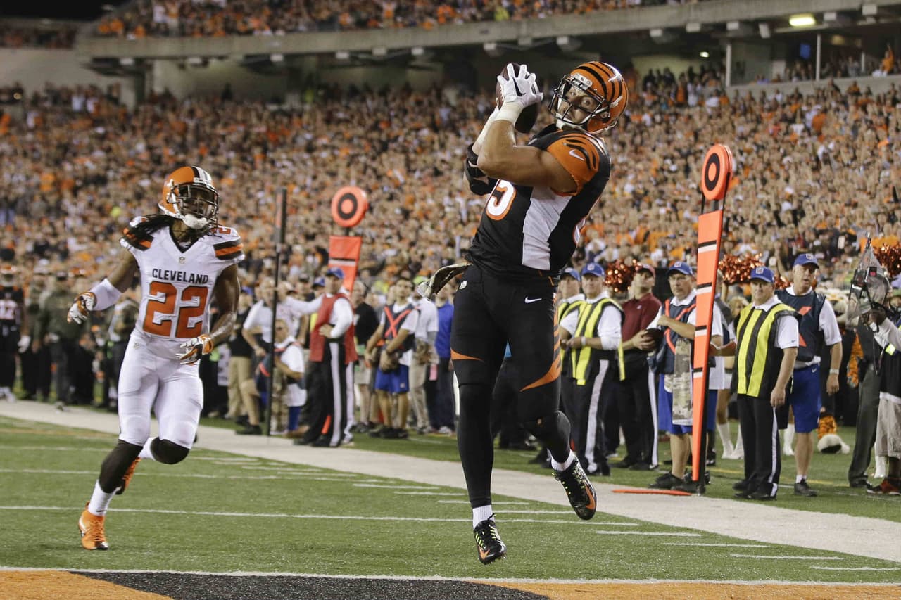 10. TYLER EIFERT - Contra Cleveland solo atrapó 5 pases, pero 3 de ellos fueron de touchdown, produjo 18 de los 31 puntos de su equipo. Recepciones de 9, 2 y 19 yardas para touchdown.