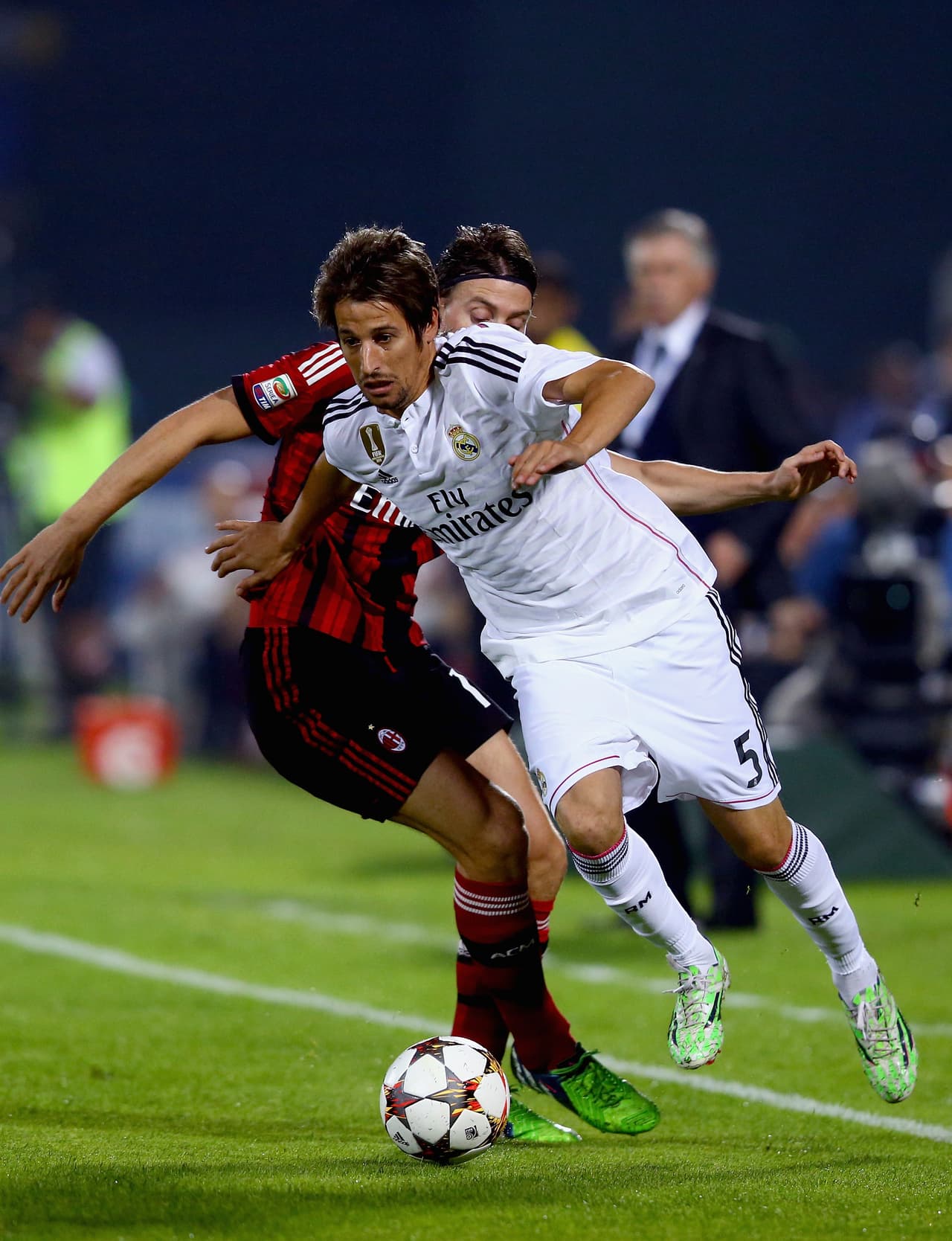 Fabio Coentrao no jugará esta temporada con el Real Madrid y su destino está en Francia. El París Saint-Germain estuvo a punto de ficharlo pero fue el AS Mónaco quien terminó adquiriendo al defensa lateral portugués a préstamo por la campaña que recién inicia y hasta el 30 de junio de 2016.
