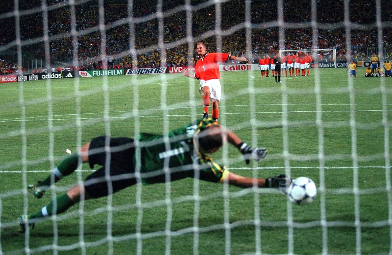 Claudio Taffarel pasó a la historia como el primer arquero en coronarse campeón gracias a los penaltis en un Mundial, en Estados Unidos 1994.