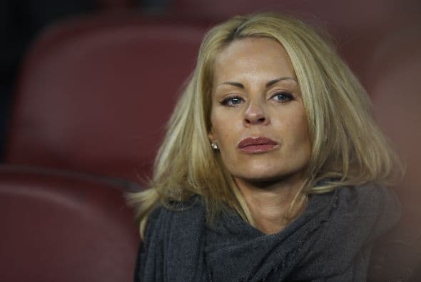 Helena Seger es una hermosa mujer que es gerente de marketing de la empresas 'Swatch' y 'FlyMe'. Ella es la pareja del delantero Zlatan Ibrahimović y tiene dos hijos con él.