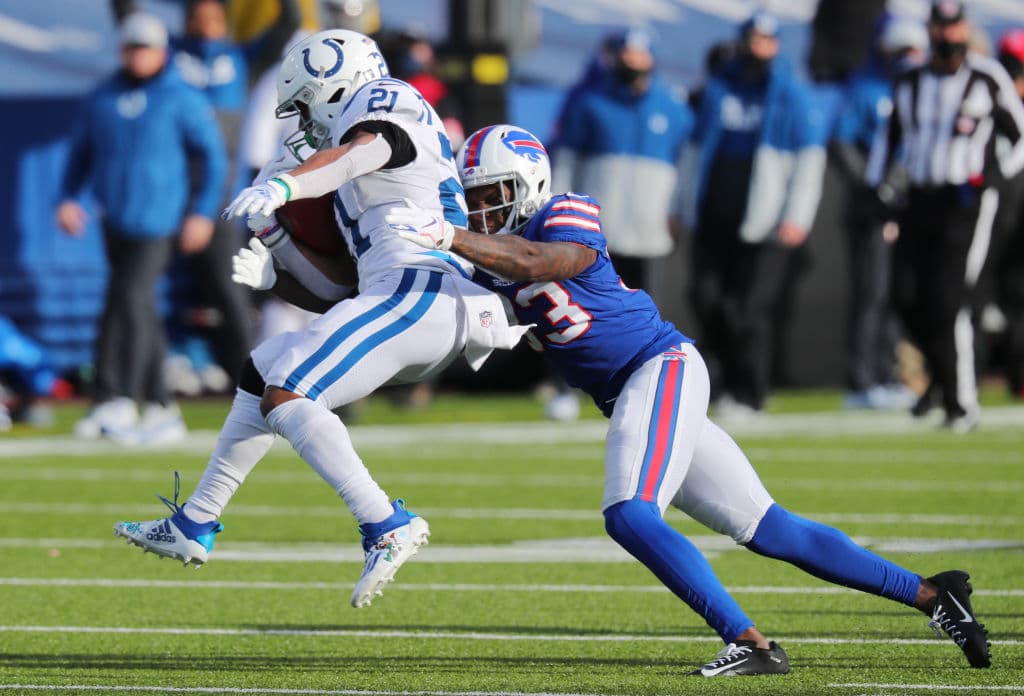 Es el primer triunfo de los Buffalo Bills en postemporada desde 1995. | Philip Rivers y los de Indianapolis estuvieron cerca de empatar el juego en los últimos minutos del dramático juego. Los Buffalo Bills dominaron el marcador todo el partido para finalizar 27-24.