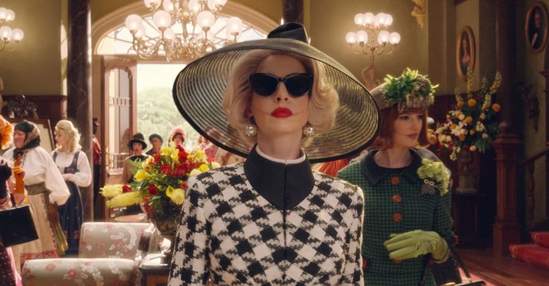 Ambas actrices dominan el glamour que caracteriza a La Bruja.