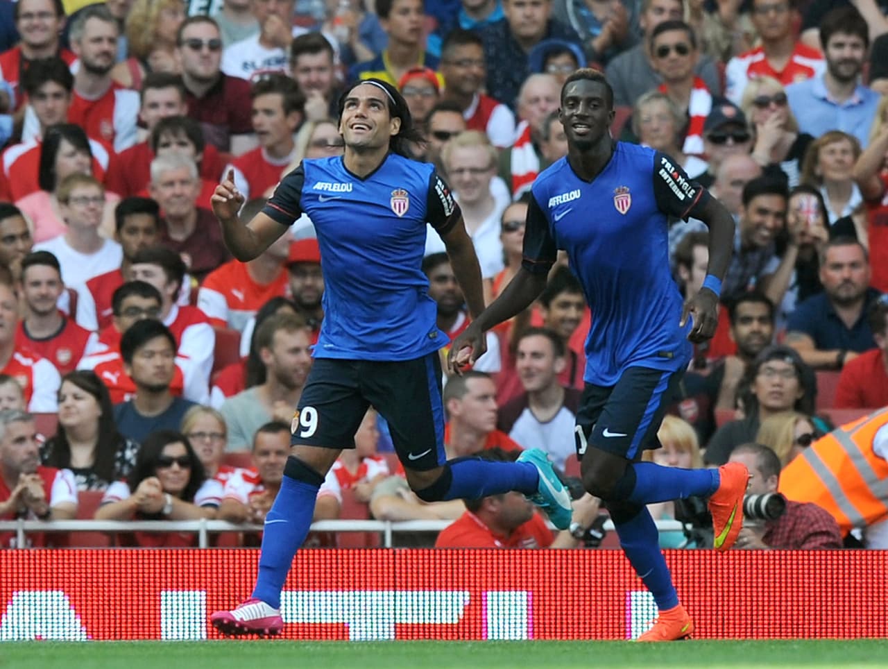 Era su regreso a las canchas tras la lesión de ligamentos que lo dejó fuera de las canchas por más de 6 meses y le hizo perderse el Mundial de Brasil 2014.