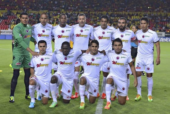 Veracruz cuenta con dos torneos en su haber, el último de ellos fue consumado en la ya lejana temporada 1949-1950. 64 años sin ser campeón.