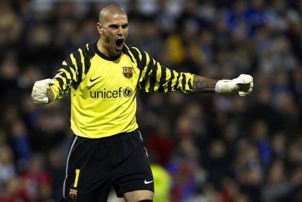 Víctor Valdés es otro de los internacionales que esperan poder ser fichados en este comienzo del mercado invernal. Se hablaba del Arsenal, del Liverpool, incluso del Mónaco y algunos equipos de Italia, pero nadie ha puesto nada por él y parece olvidado.