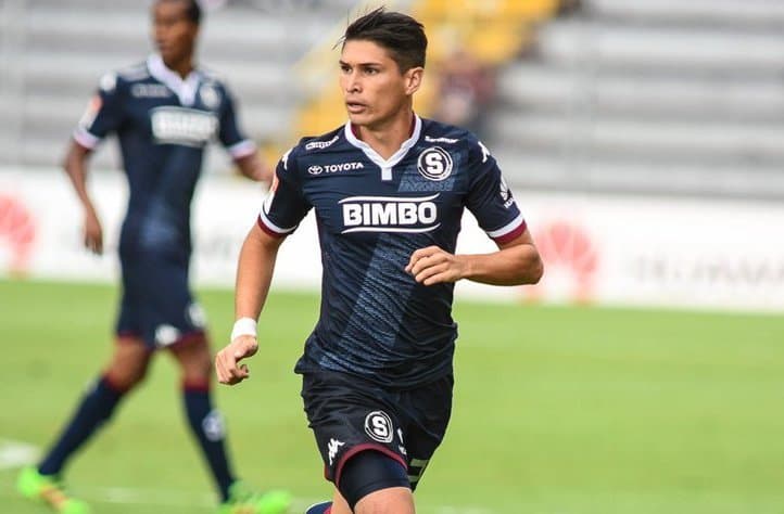 El defensor costarricense Joseph Mora podría estar en camino a la MLS.