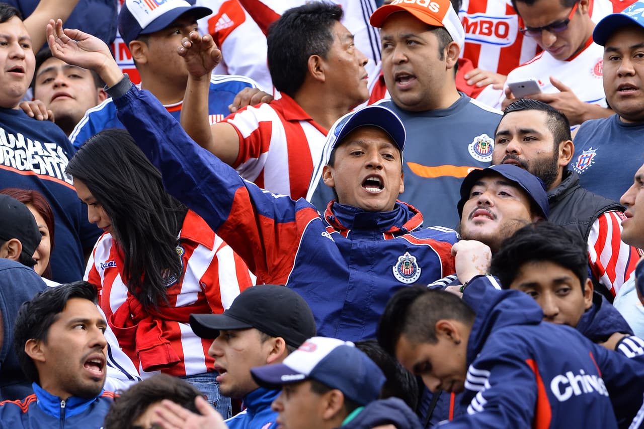 El colorido de la afición en la Jornada 2