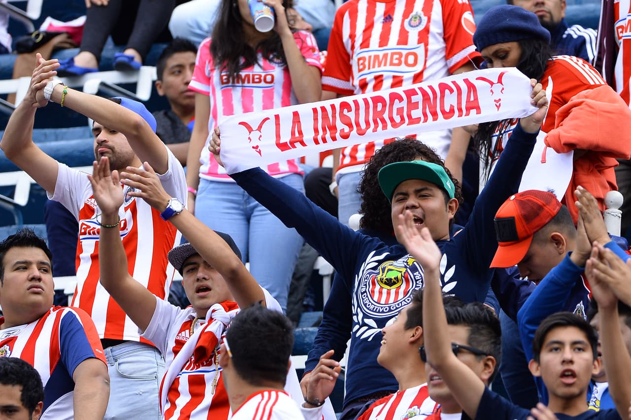 El colorido de la afición en la Jornada 2