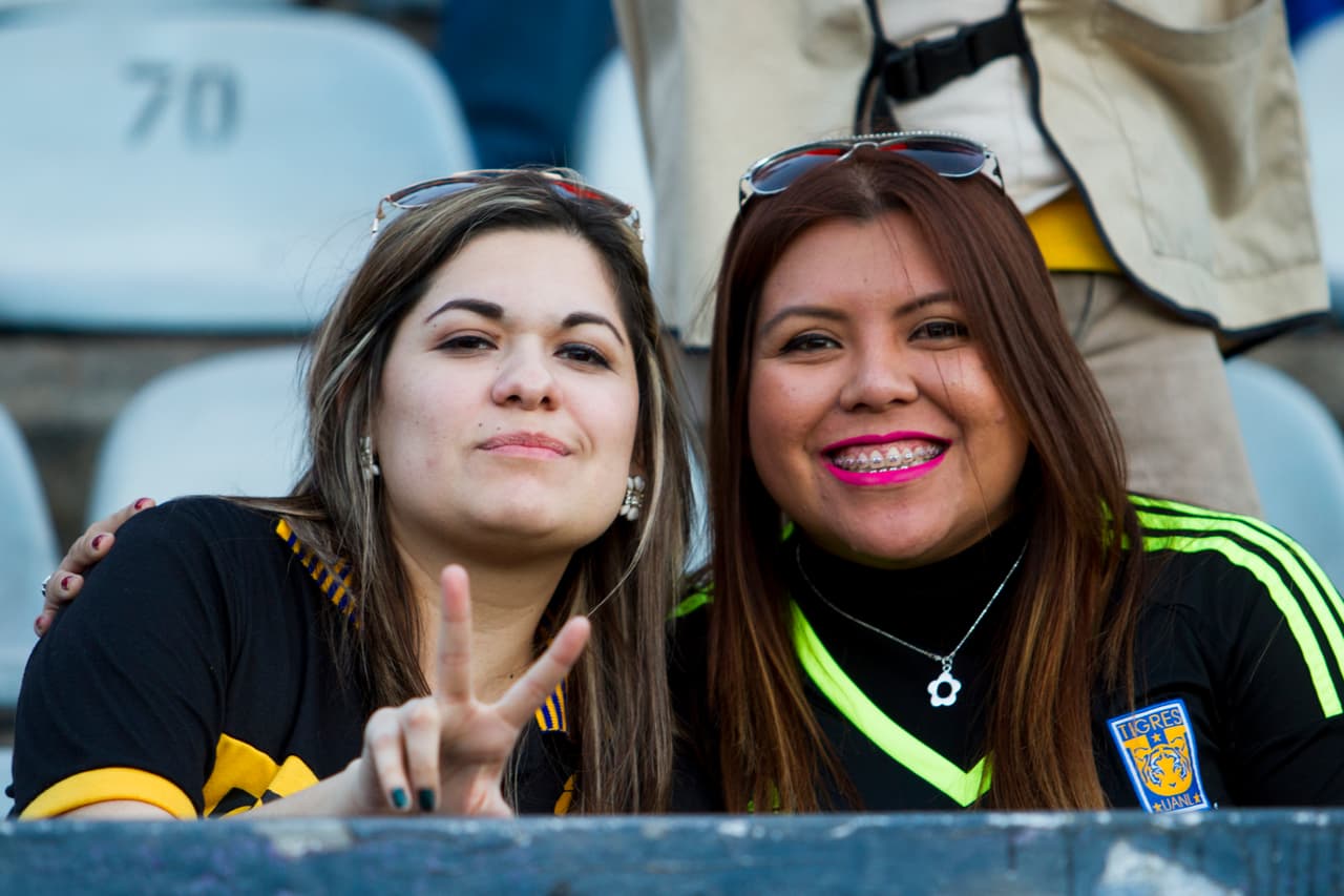 El colorido de la afición en la Jornada 2