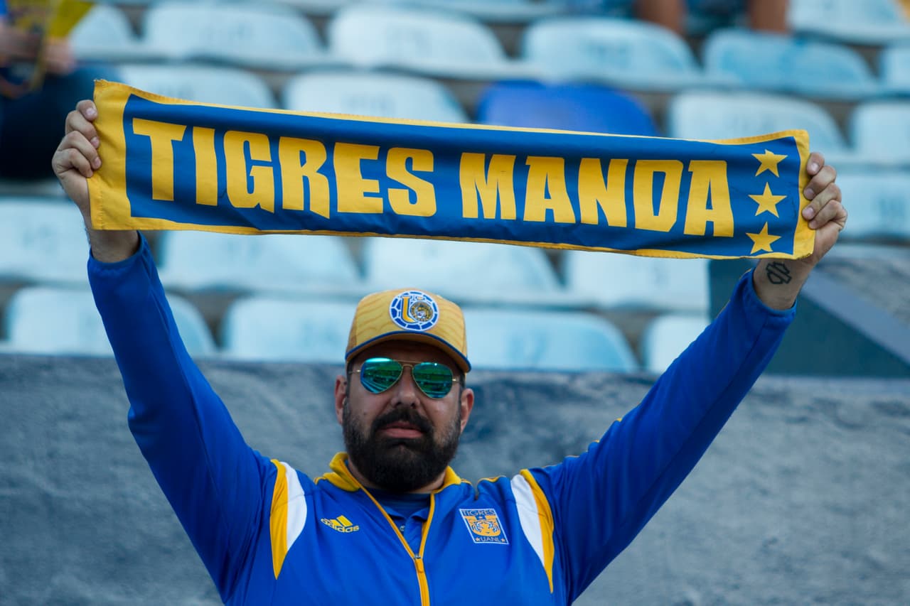 El colorido de la afición en la Jornada 2