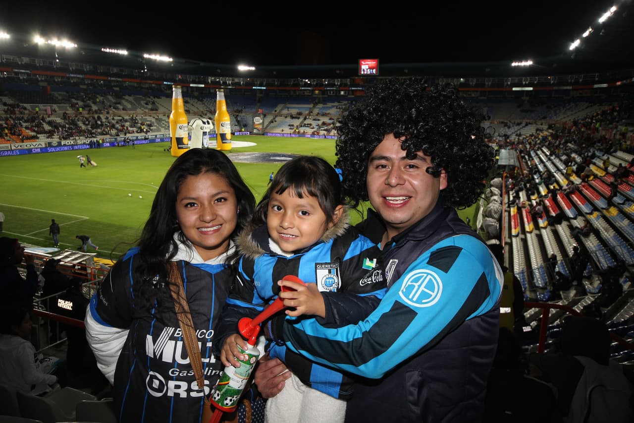 El colorido de la afición en la Jornada 2