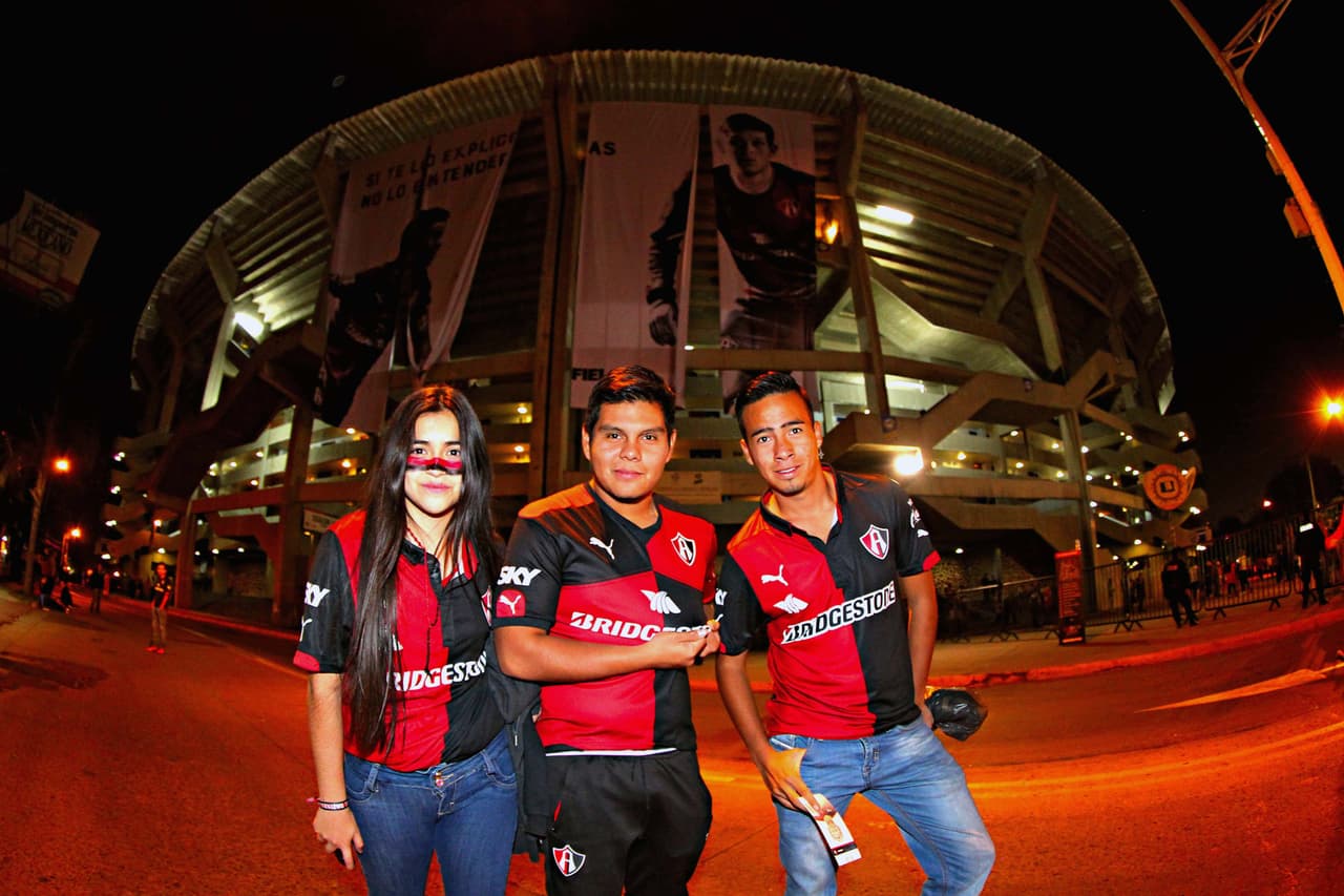 El colorido de la afición en la Jornada 2