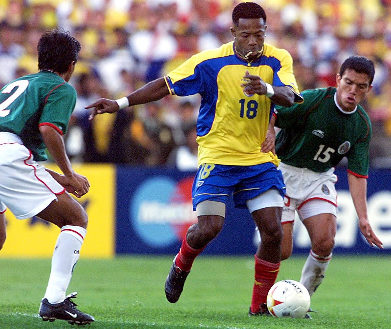 Los dos que completan la cuarteta de cafetaleros son Gerardo Bedoya y Jairo Castillo, el primero defendió la playera del Puebla y el segundo la de Querétaro. El paso de los colombianos en México se resume en una temporada discreta del par de elementos.