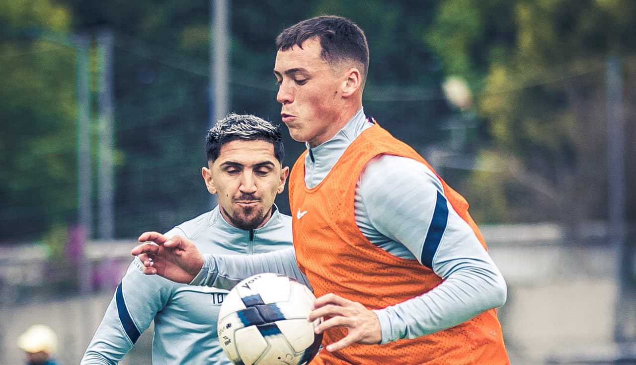 América trabaja a doble sesión y con cinco bajas de cara al duelo ante Santos