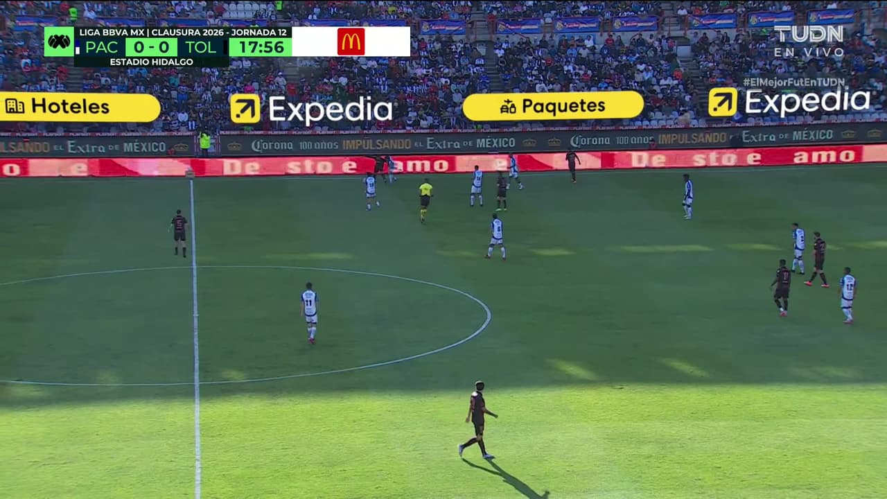 ¡TIRO ATAJADO! disparo por Salomón Rondón.