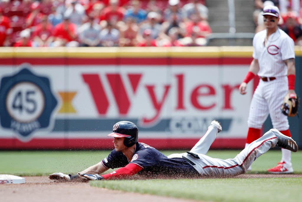 Retiró a 13 de sus últimos 14 adversarios, y 84 de sus 120 lanzamientos fueron strikes. Scherzer dio una base por bolas y golpeó a un bateador.
