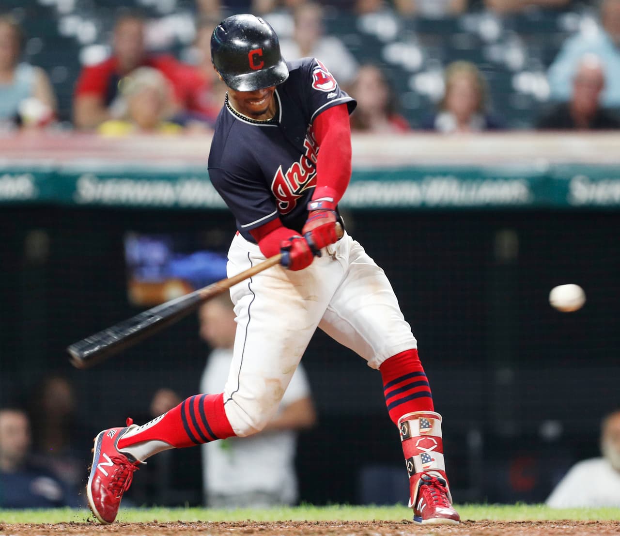 En el 2011 fue fichado por el equipo de Cleveland como su octava selección en el draft de ese año en la MLB.