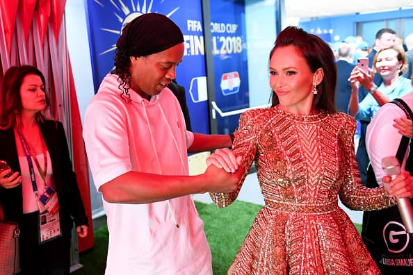 Ronaldinho, Nicky Jam y Will Smith iluminaron la Ceremonia de Clausura del Mundial