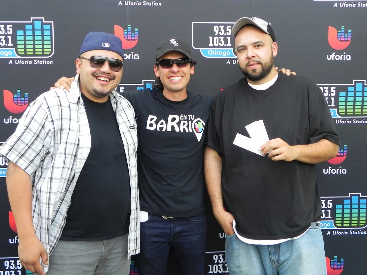 Jorge Barbosa y el Omarcillo de Latino Mix transmitieron desde la casa de los White Sox.