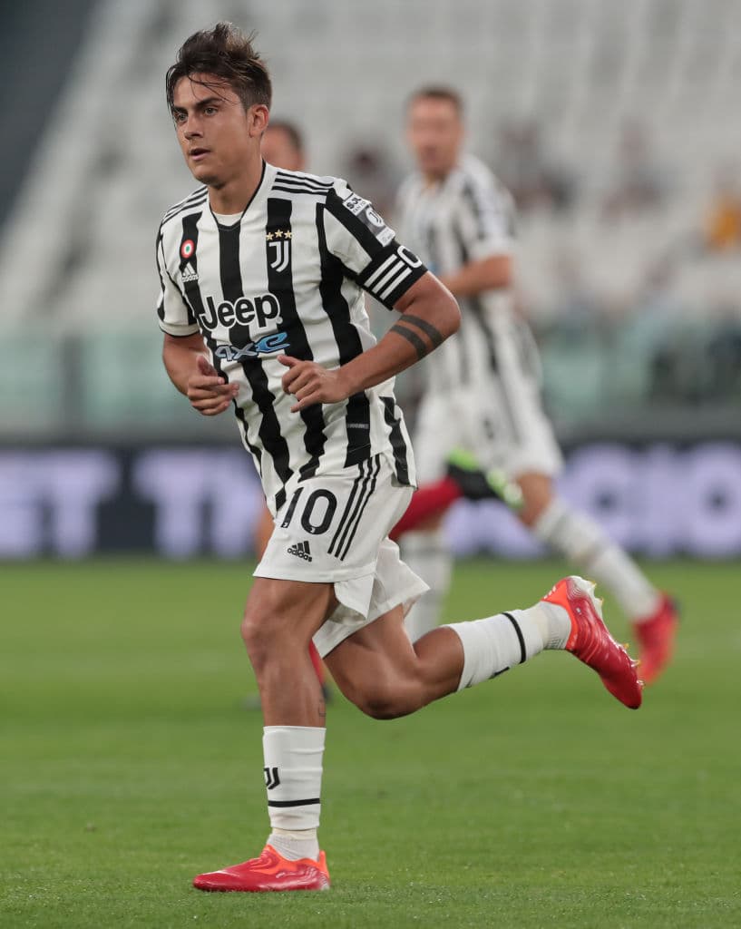 5.- Paulo Dybala
<br>El delantero argentino de 27 años de la Juventus sorprendentemente es el futbolista mejor puntuado en el Influencer Score con 176.
<br>