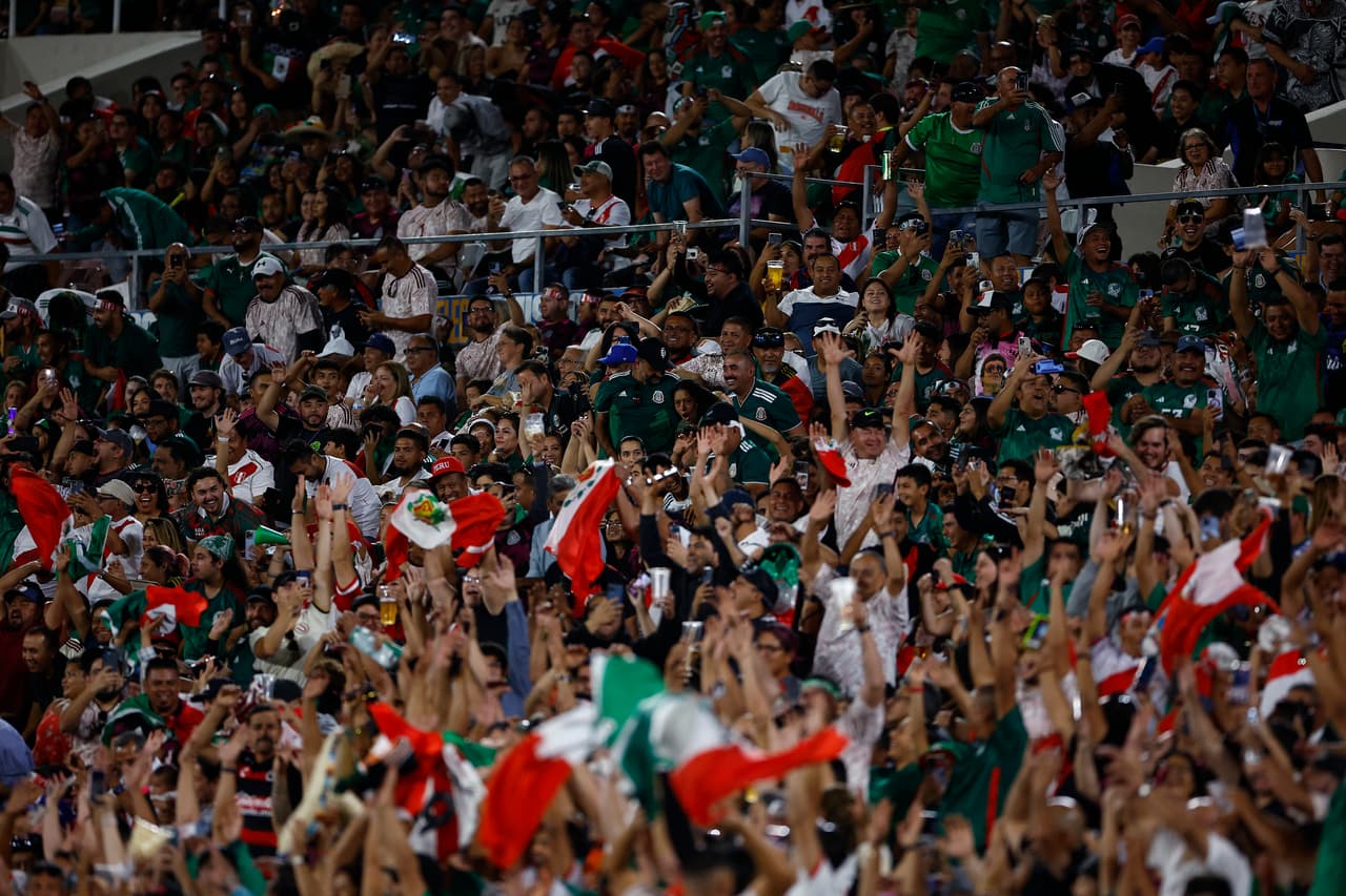 Reaparece grito prohibido y se interrumpe el México vs Colombia