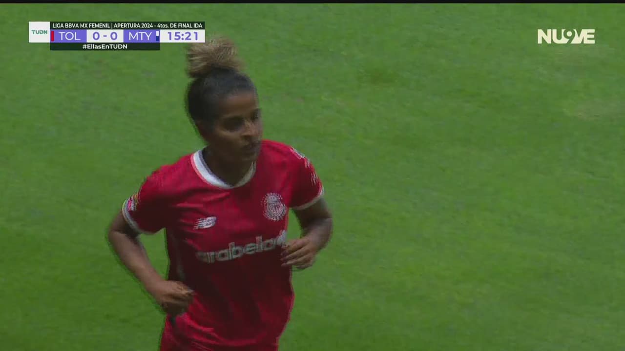 ¡Se enciende el infierno! Brenda Woch la estrella en el poste