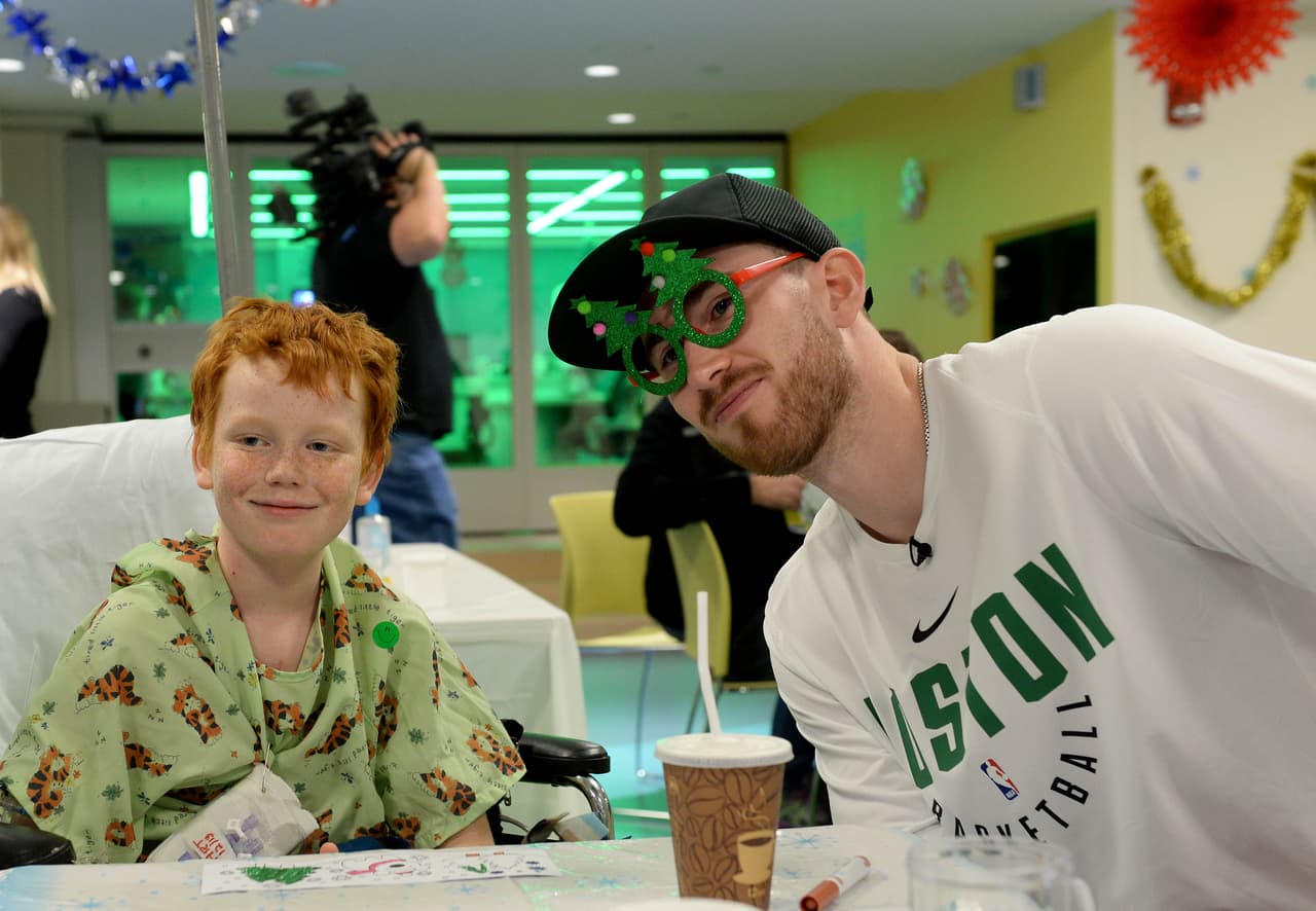 Gordon Hayward dice que está dispuesto a jugar esta temporada