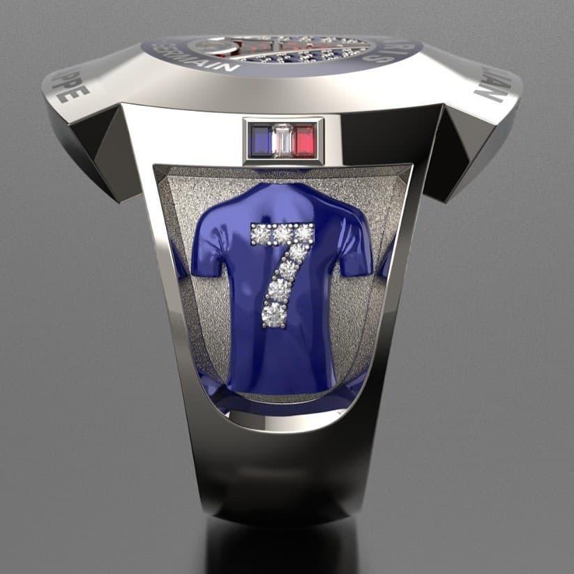 Los anillos personalizados de Neymar, Mbappé y Dinho | Estas son las tremendas joyas personalizadas dignas de la realiza del futbol mundial.