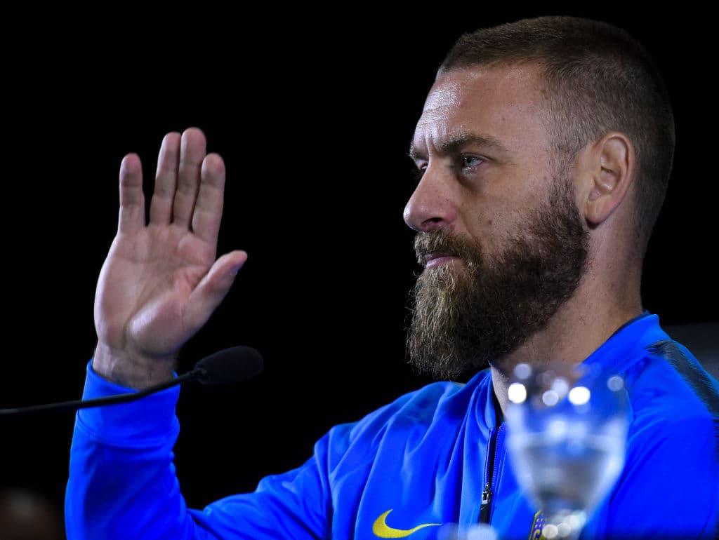 Daniele De Rossi se despide de Boca Juniors y del futbol. Disputó siete partidos oficiales con el Xeneize y marcó un tanto.
