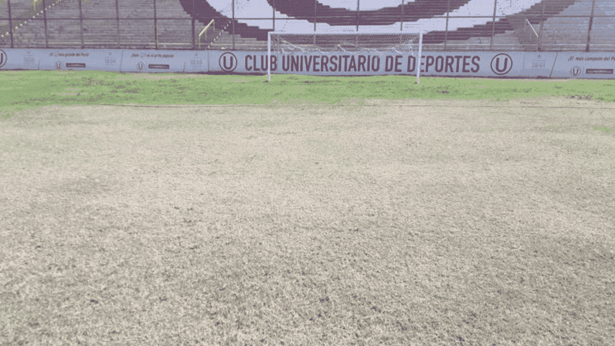 La mayor parte del campo de juego está dañada y así se ve.