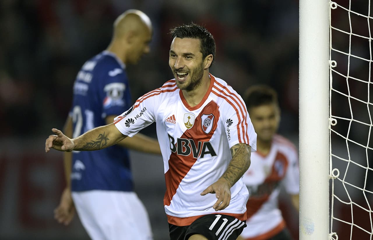 Ante eso, River Plate respondió con un aplastante 8-0 que le dio cupo a semifinales, donde cayó en eliminada y remontada contra Lanús, que a su vez perdió la final contra Gremio de Portoalegre.