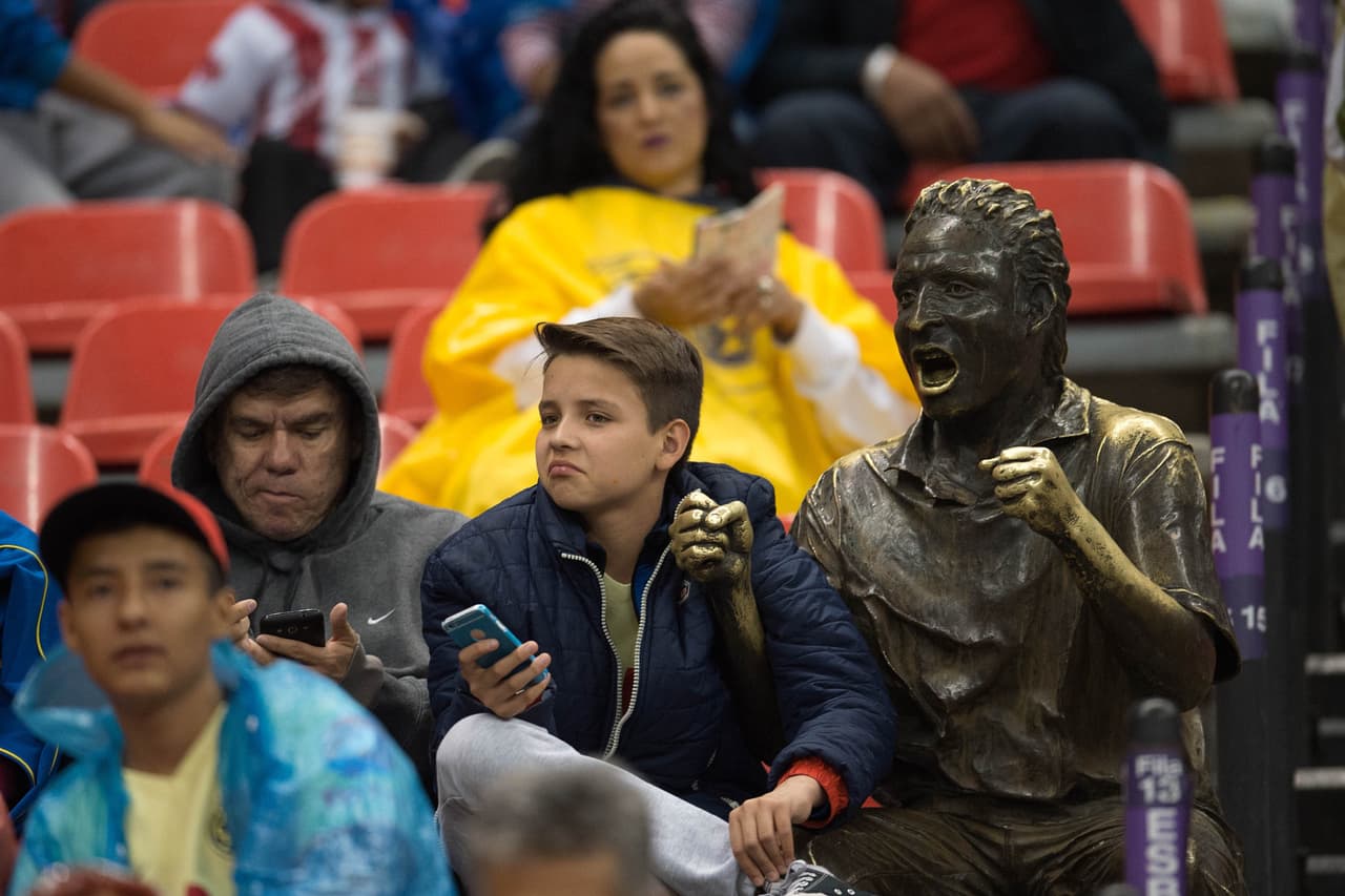 El "Monumento al Aficionado" estuvo bien acompañado durante el partido.