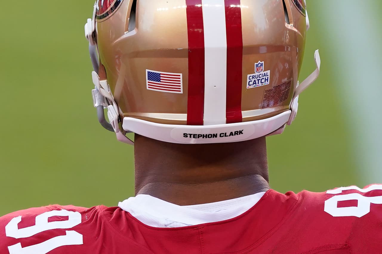 La campaña de la NFL ‘Crucial Catch’, lucha contra el cáncer a través de una temprana detección y reducción de riesgo. La Liga se une con elementos dentro y fuera de la cancha, para concientizar y ayudar a las personas que sufren esta batalla.