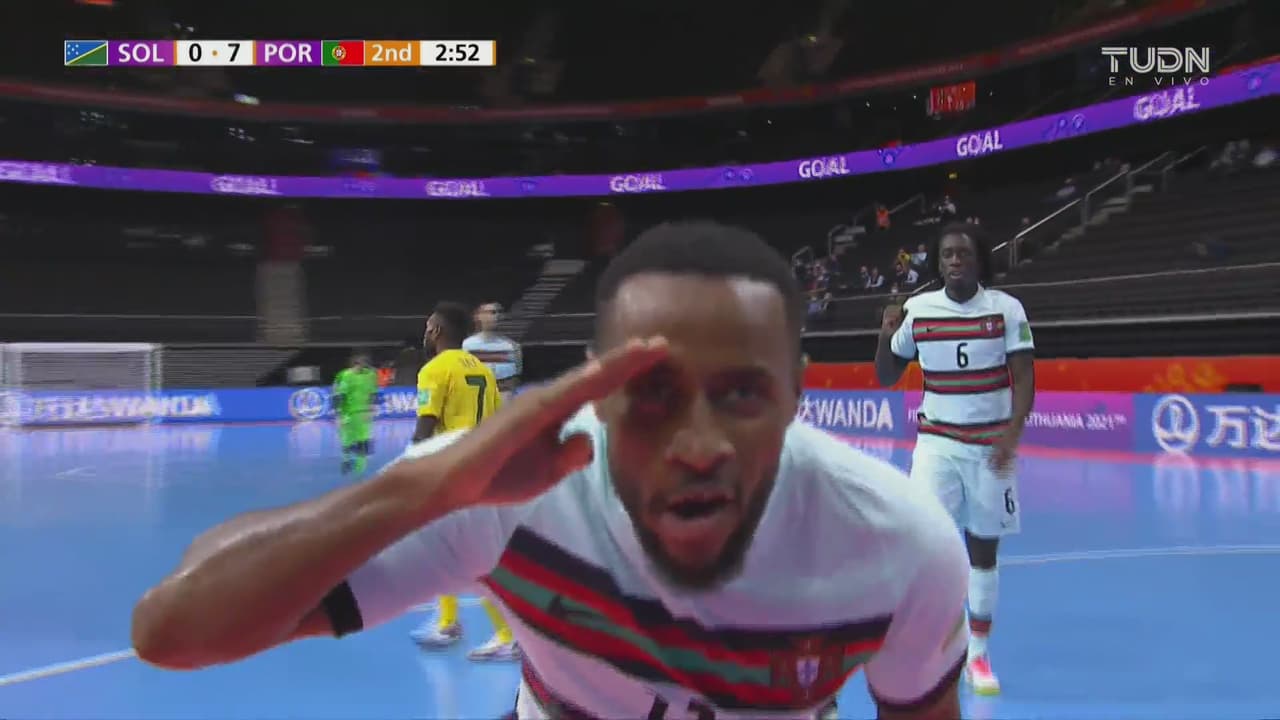 ¡Demoledor! Portugal le pega 7-0 a Islas Salomón y está en octavos