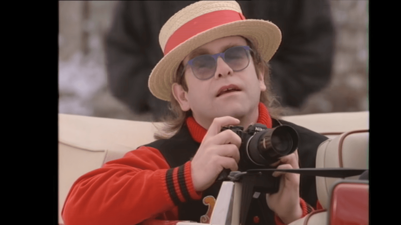 Elton John | Nikkita