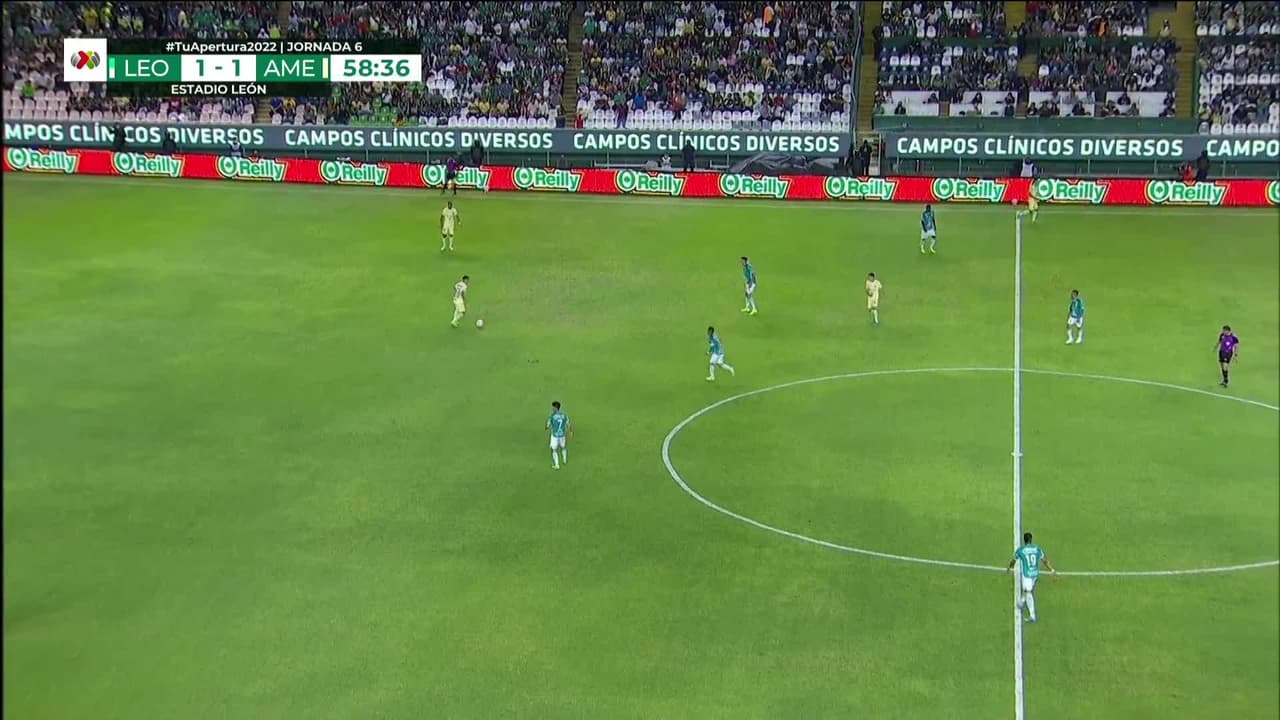 ¡TIRO ATAJADO! disparo por Jorge Sánchez.