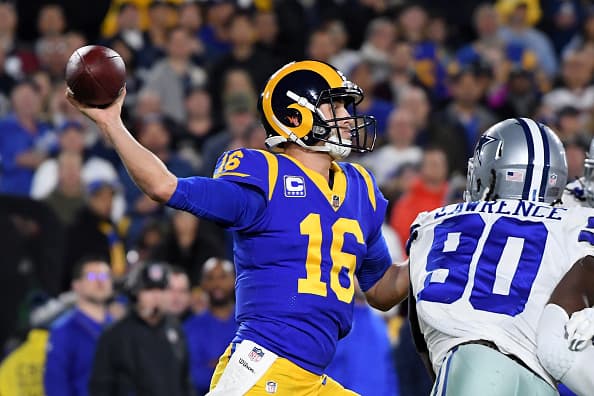 Jared Goff completó 15 de 28 pases y lanzó para 186 yardas, pero no lanzó touchdowns y tampoco intercepciones.