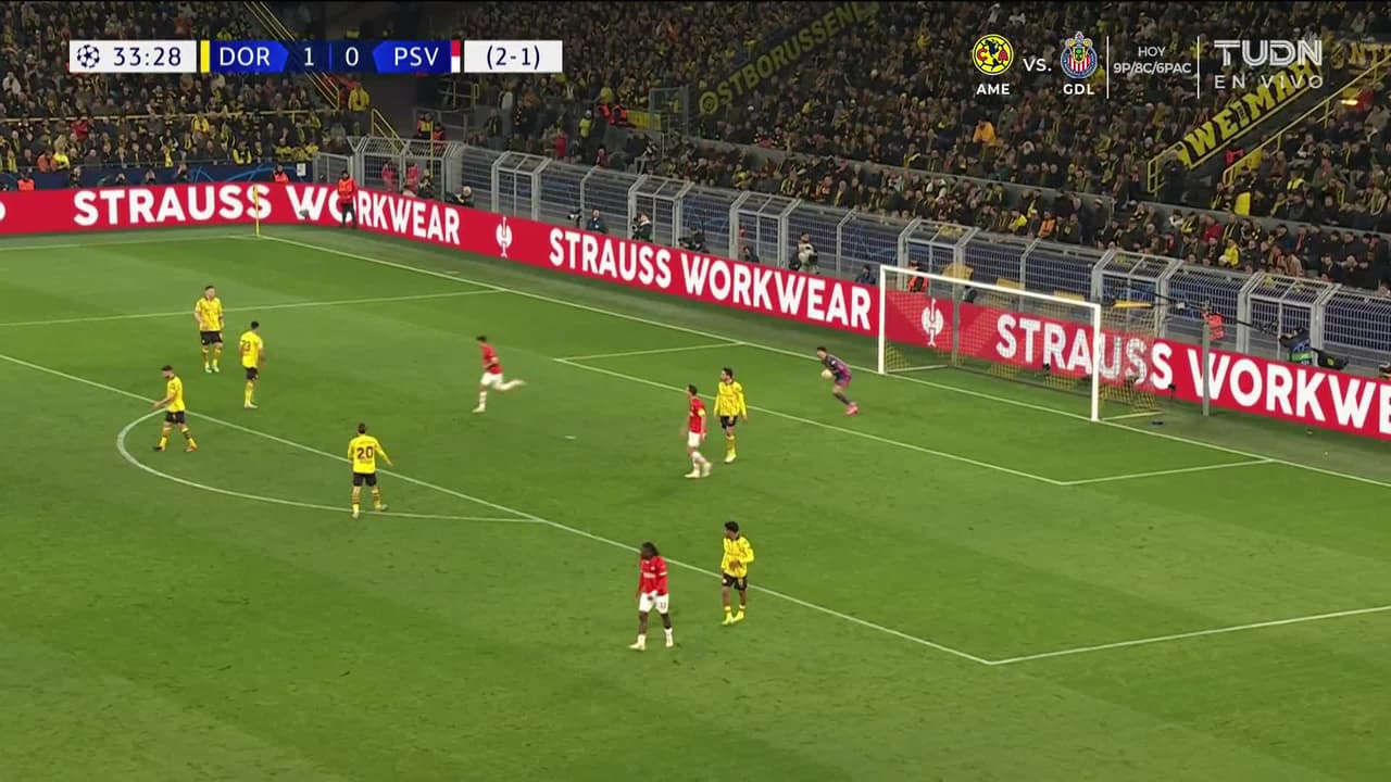 ¡TIRO ATAJADO! disparo por Guus Til.