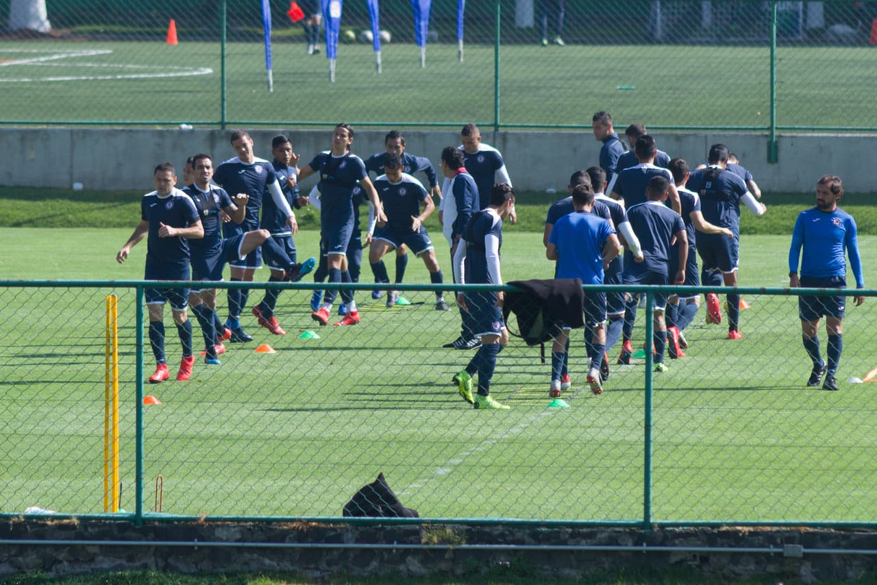 Después de la conferencia de Pedro Caixinha la Máquina entrena con normalidad