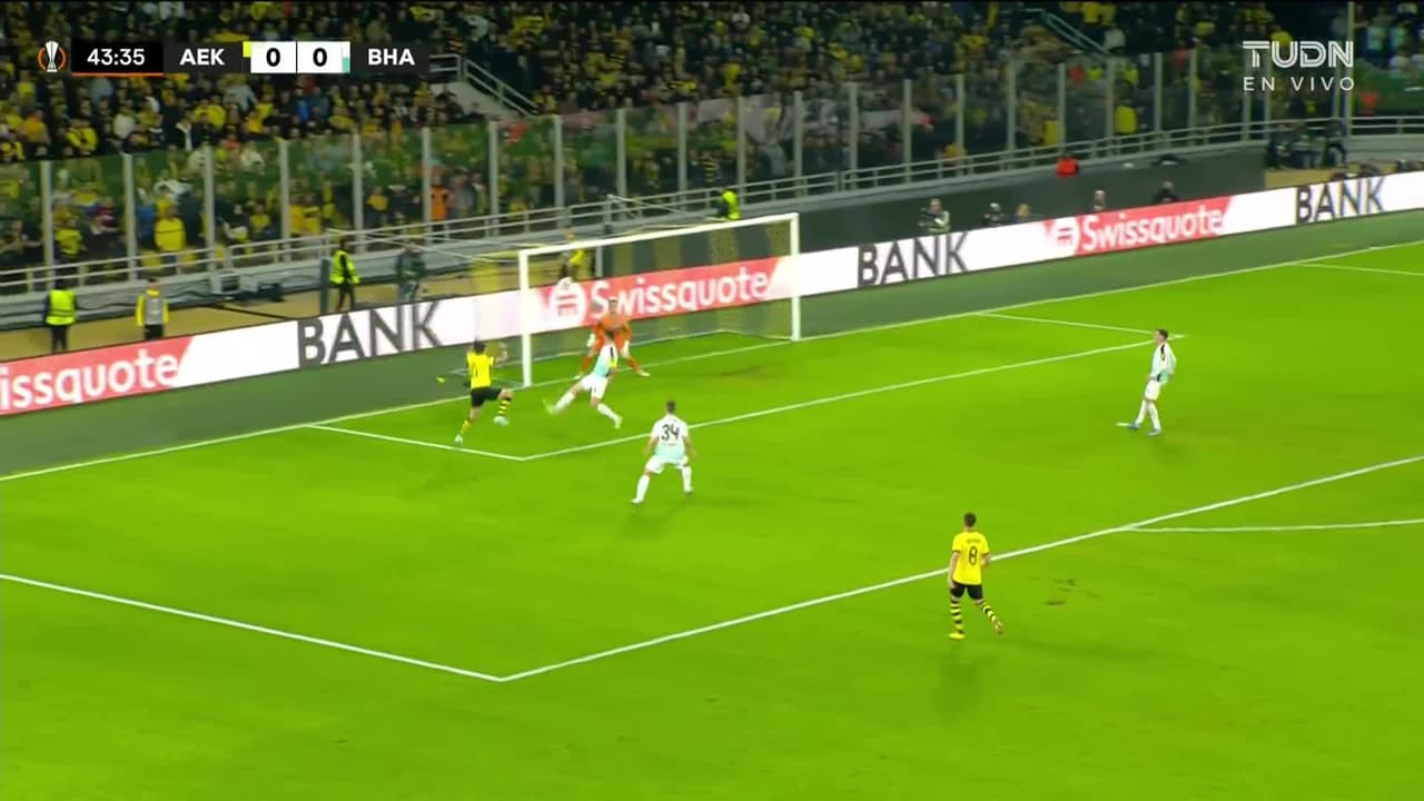 ¡TIRO ATAJADO! disparo por Steven Zuber.