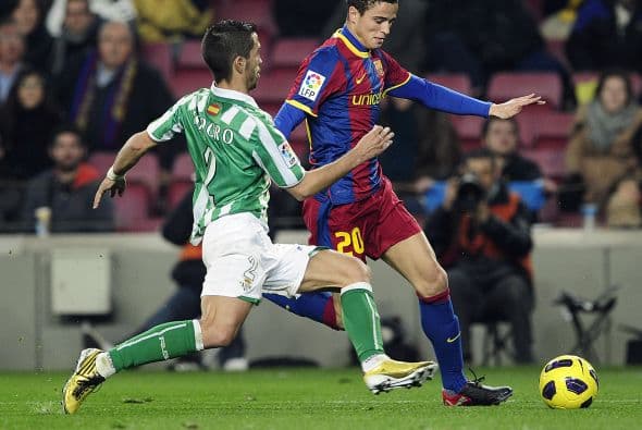 El holandés Ibrahim Afellay por fin debutó como 'blaugrana' en el Camp Nou.