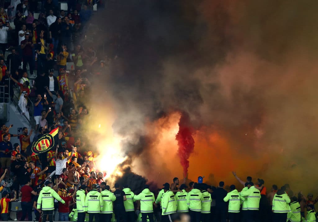 Con hat-trick de Hamdou Elhouni, doblete de Badri y uno m´ás de Derbali, el Es Tunis venció 6-2 al Al Sadd de Xavi Hernández.