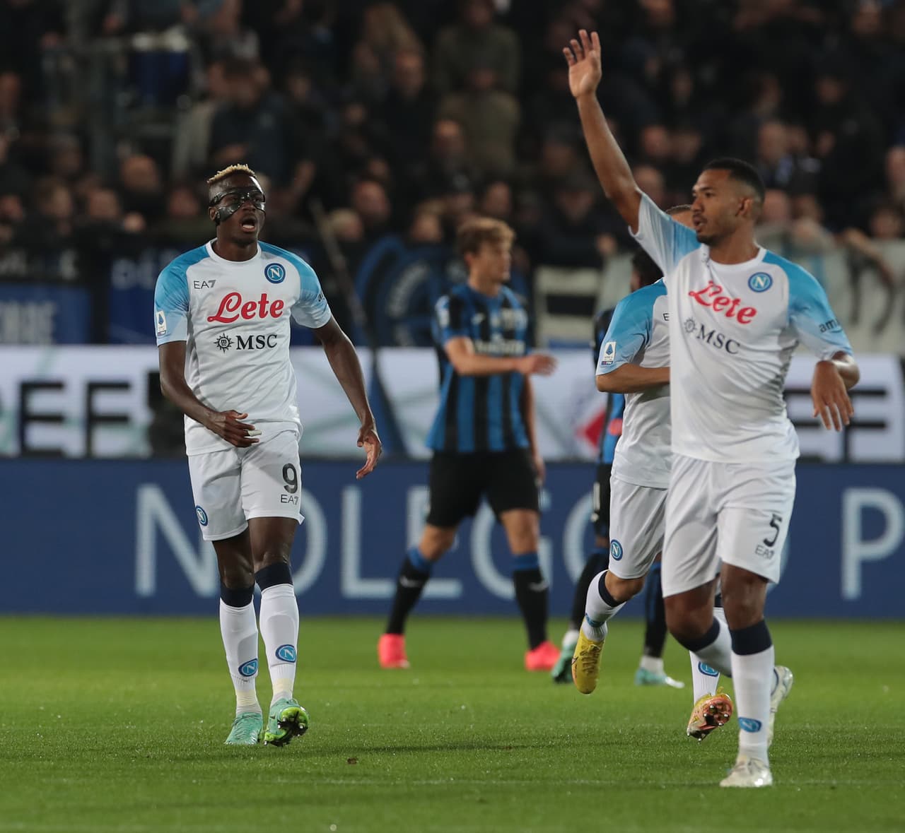 El Napoli venció 1-2 al Atalanta en la Jornada 13 de la Serie A con Hirving 'Chucky' Lozano como titular por 63 minutos antes del Mundial de Qatar 2022.