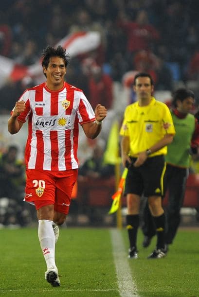 Y fue el Almería quien abrió el marcador con un tanto de José Ulloa.