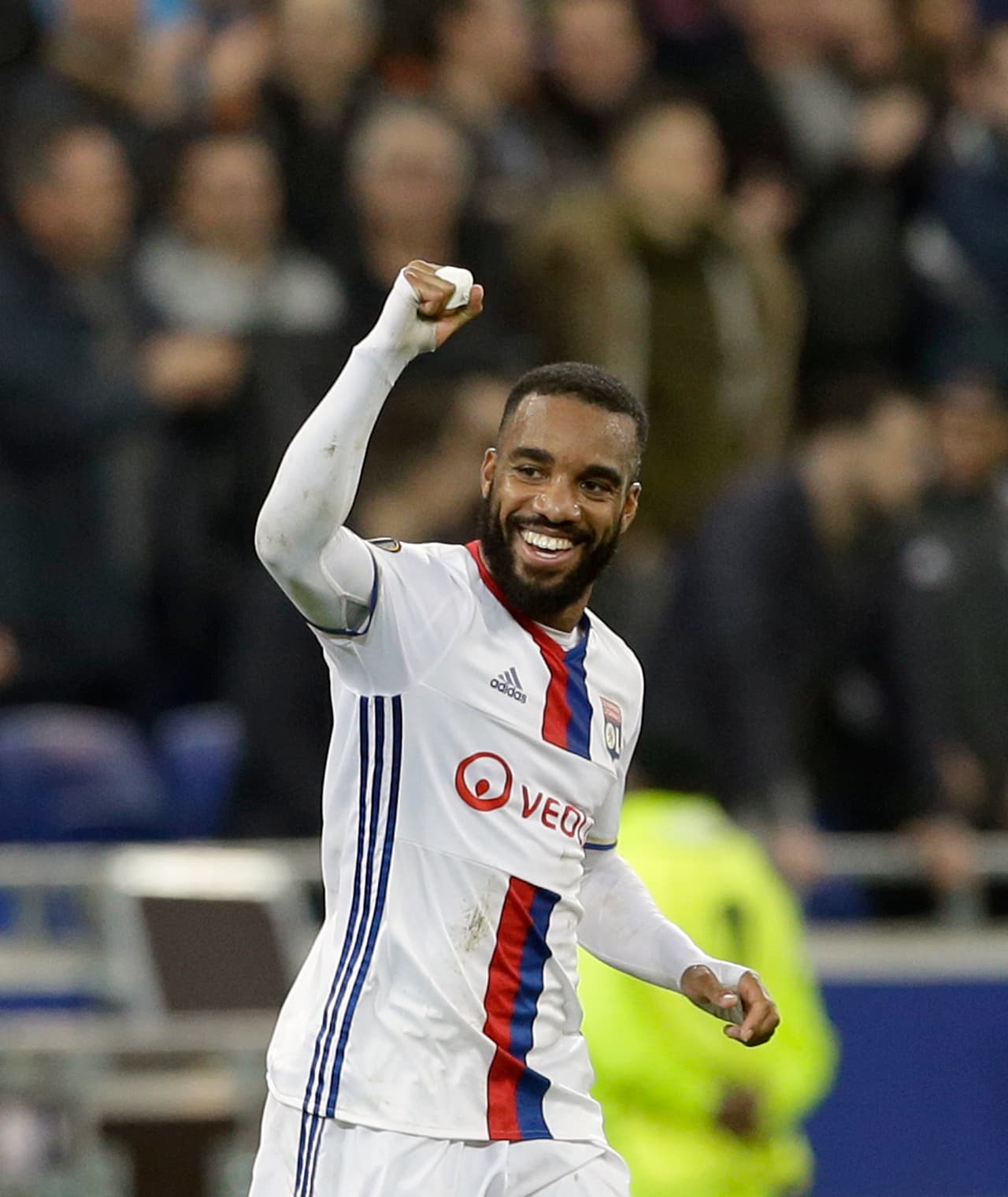 Sus goles con el Lyon han llamado la atención del Atlético de Madrid. Todo indica que Alexandre Lacazette no durará mucho tiempo en el equipo francés.