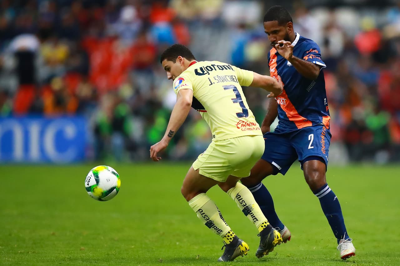 Jorge Sánchez hizo una marcación precisa y también mostró aporte ofensivo.