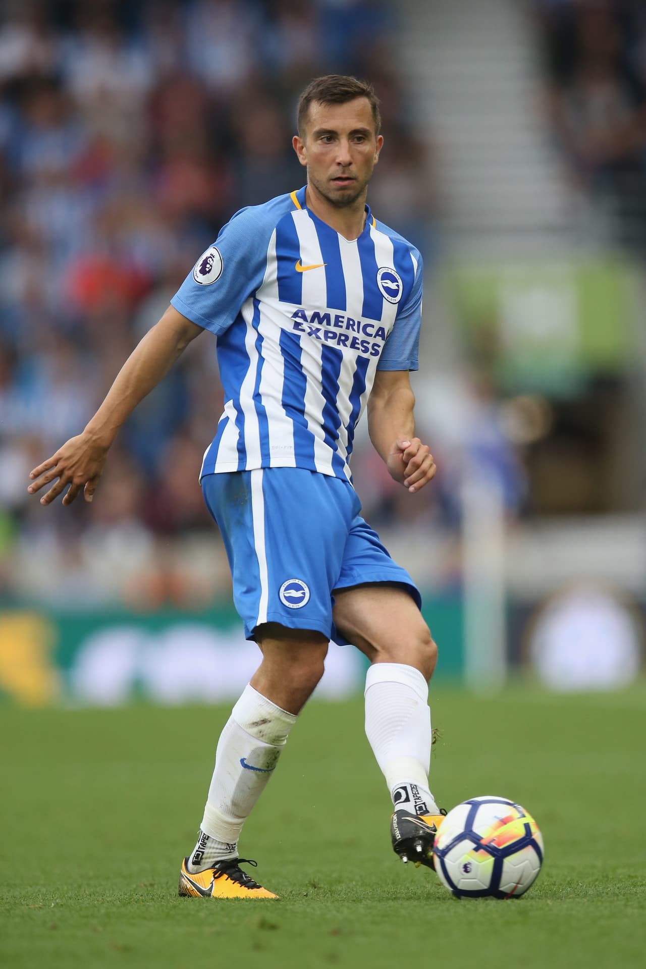 11. Markus Suttner - Goles: 4 - Oportunidades: 27 - Porcentaje de éxito: 14,81%