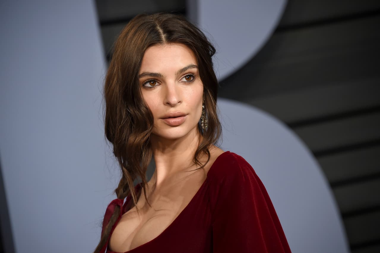 Antes de su brinco a la fama mundial en el videoclip musical de Robin Thicke, ya había participado en la televisión estadounidense.